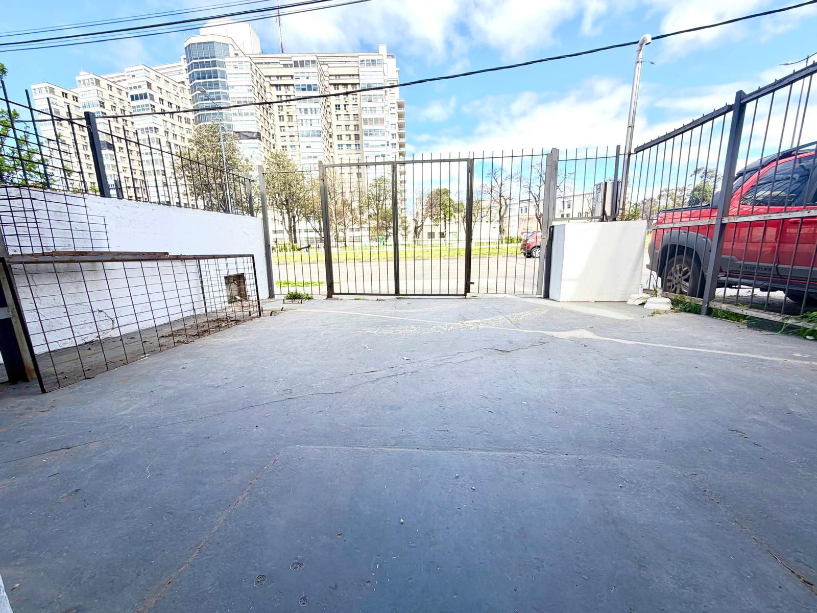 Alquiler Local Comercial en Parque Balle · Foto 4