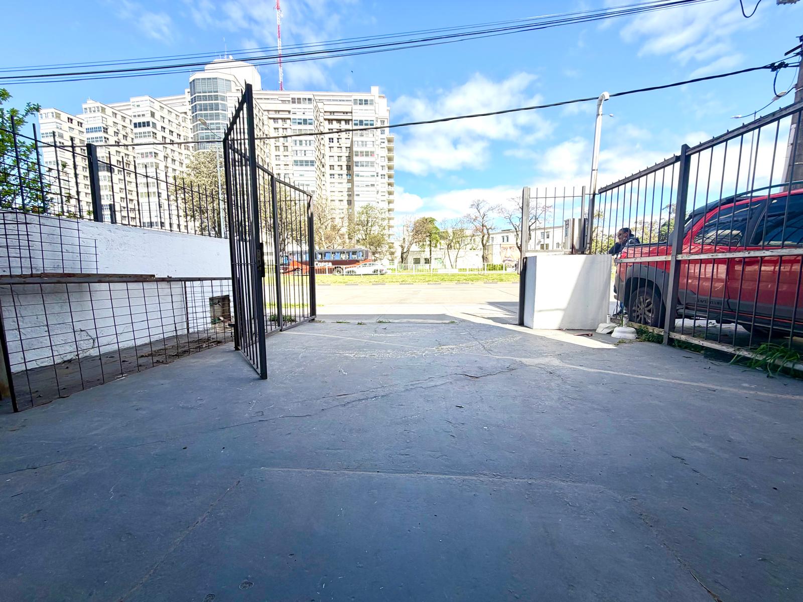 Alquiler Local Comercial en Parque Balle · Foto 3