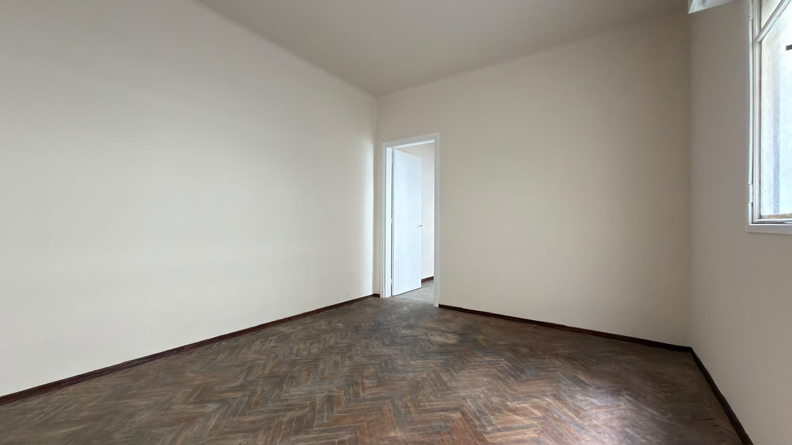 Blanqueada Alquiler apartamento 1 dormitorio con patio exclusivo Campana y Roletti 003 · Foto 4