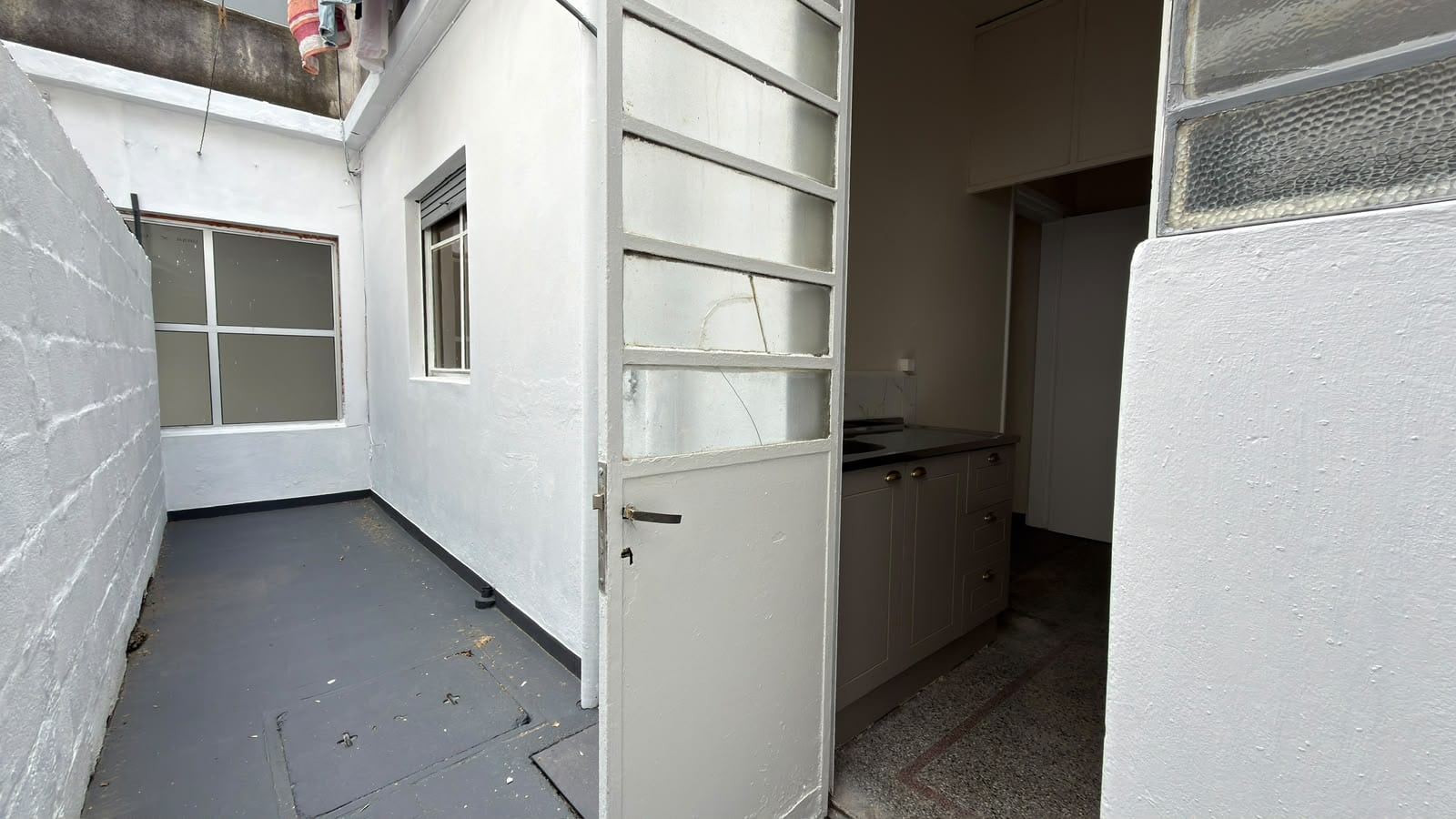 Blanqueada Alquiler apartamento 1 dormitorio con patio exclusivo Campana y Roletti 003 · Foto 12