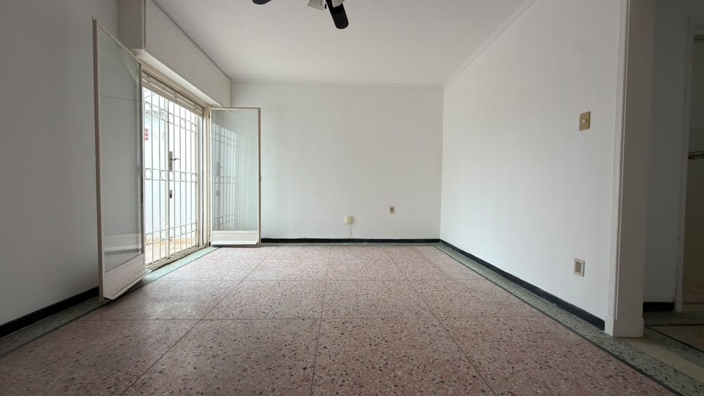 ALQ. CASA P/ALTA COMERCIO 1926/101 · Foto 2