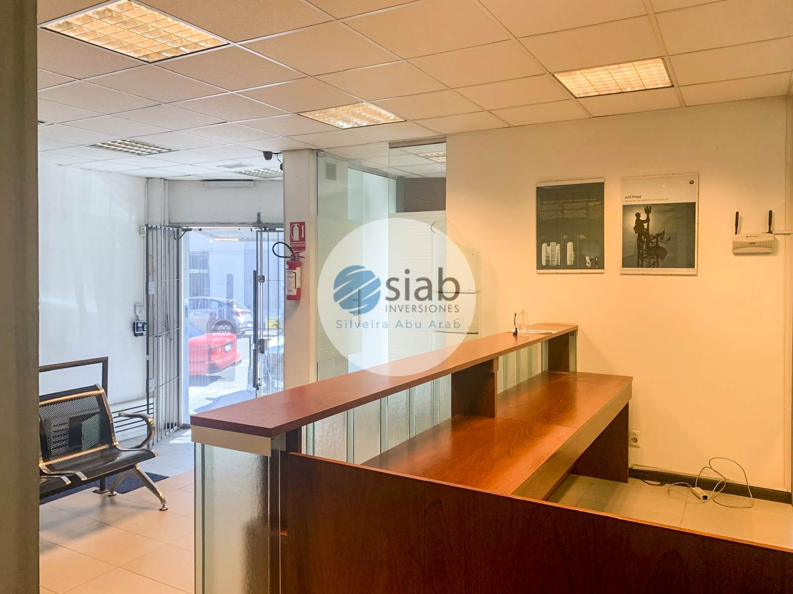 Local 346 Mts, Dos Plantas, Garage, Zona Comercial, Excelente Estado · Foto 4