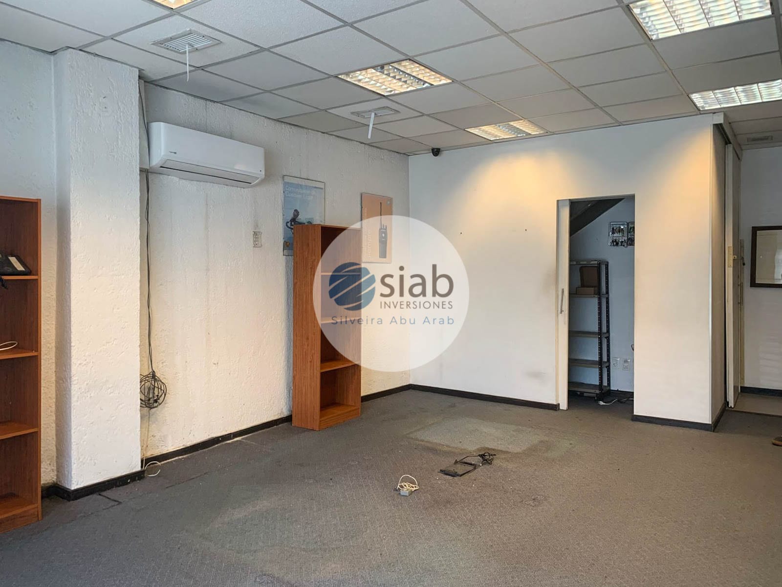 Local 346 Mts, Dos Plantas, Garage, Zona Comercial, Excelente Estado · Foto 7